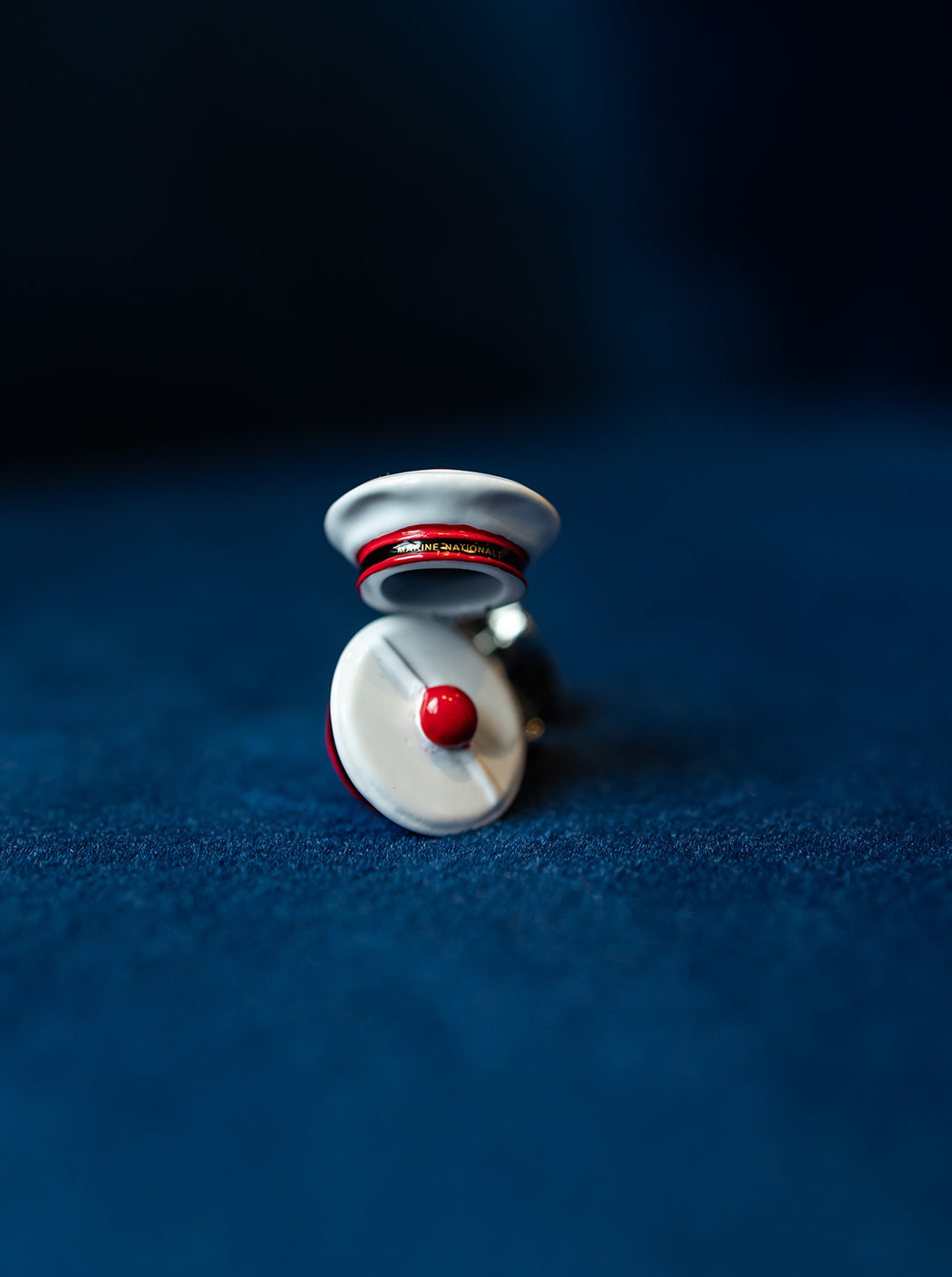 Boutons de manchettes « bâchi »