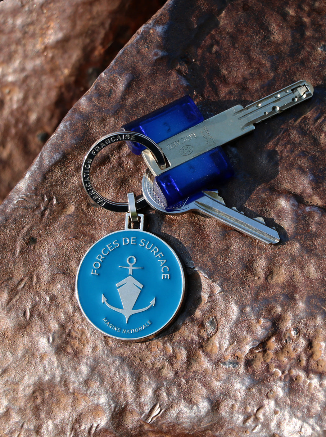 Porte-clés couleur « Forces de surface »