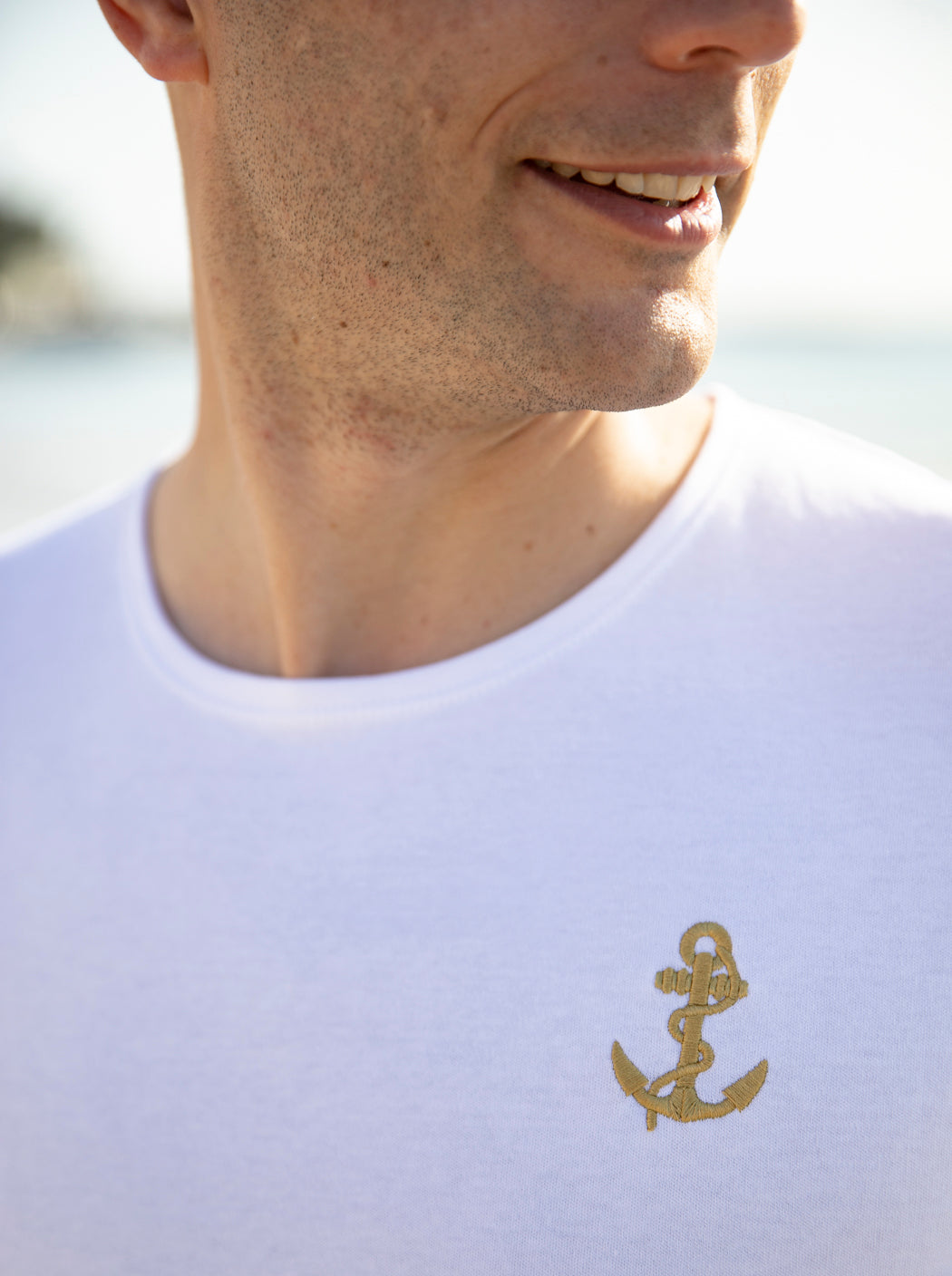 Tee-shirt brodé « Ancre marine »