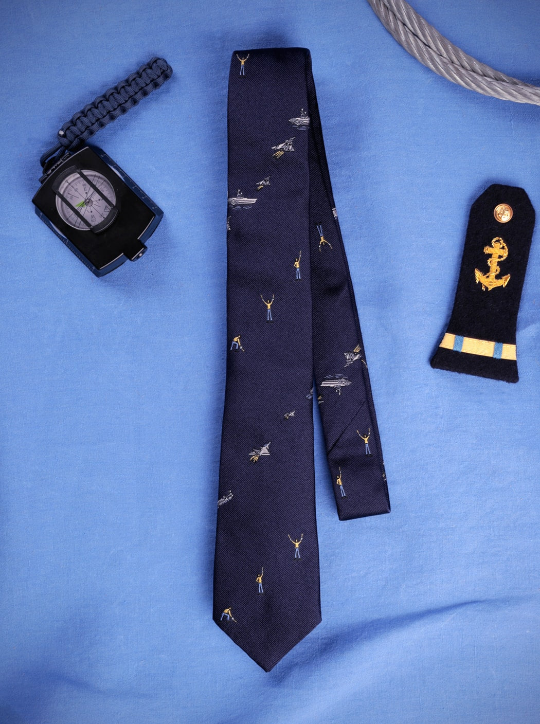 Cravate « Porte-avions »