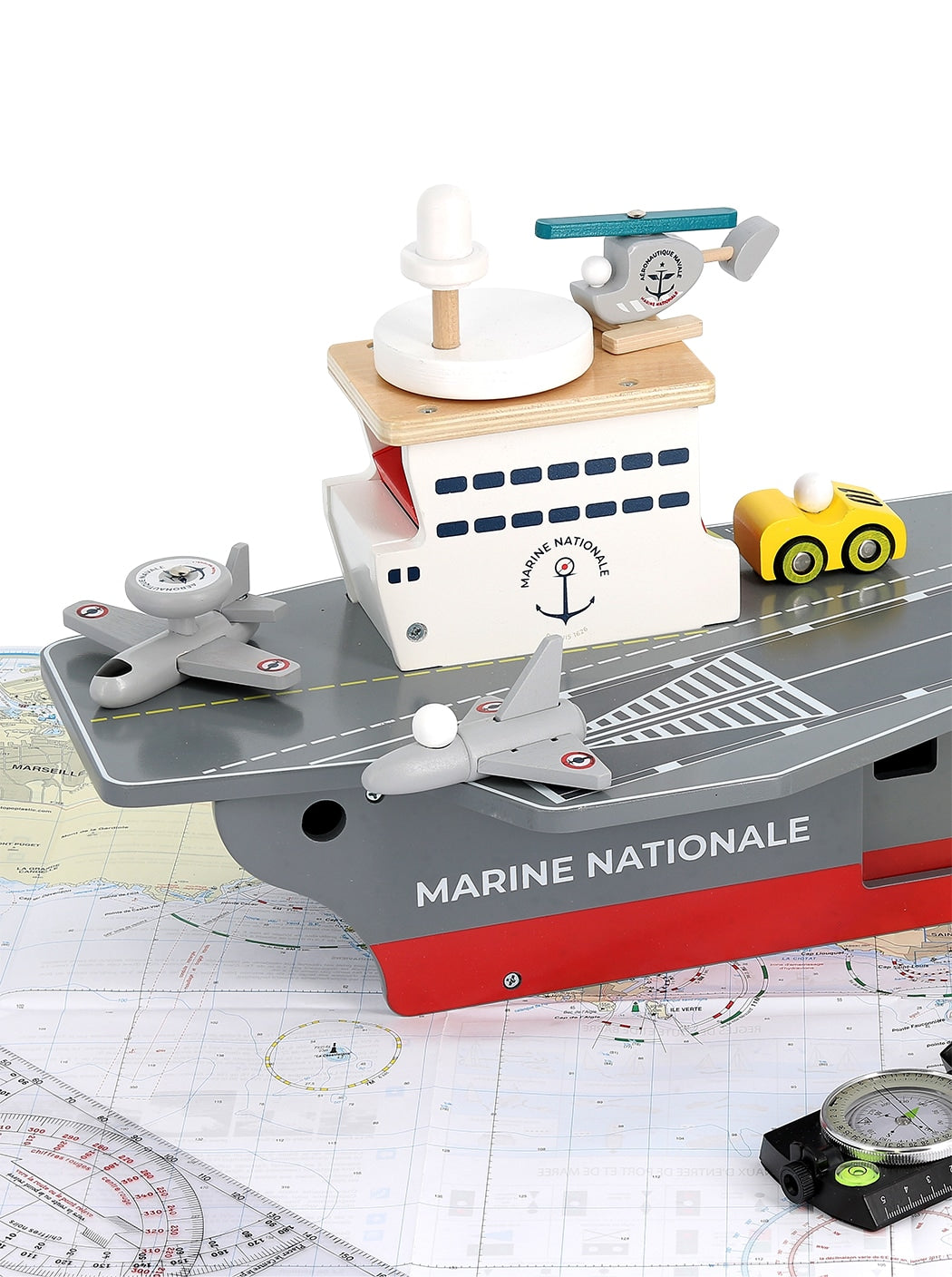 Porte-avions en bois