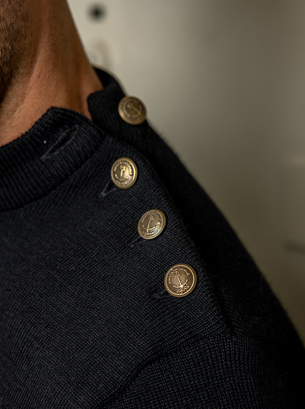 Pull marin uni noir « Compas »